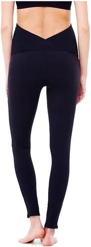 Vista 3 de Ingrid & Isabel Leggings de maternidad con cremallera en el tobillo con panel cruzado para apoyo y comodidad