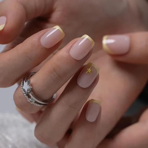 Vista 12 de CurvLife Uñas postizas cuadradas cortas a presión, terciopelo degradado Paris Script