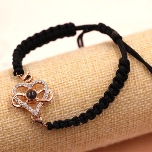 Vista 7 de Pulsera con texto en inglés "I Love You" en 100 idiomas, pulseras de proyección de corazón, cuerda trenzada ajustable, regalos de amor para mamá