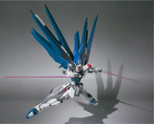 Vista 2 de Bandai Freedom Gundam "Gundam Seed" - Construcción de metal