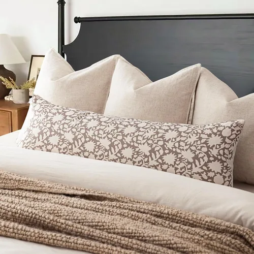 Vista 37 de Foindtower - Juego de 2 fundas de almohada decorativas con flores neutras estilo farmhouse, fundas de almohada boho para sofá, sofá cama
