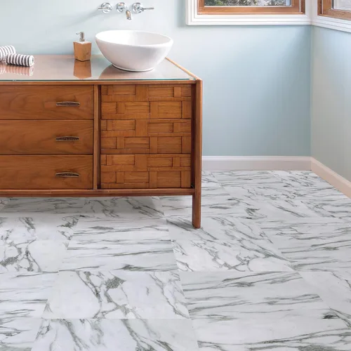 Vista 3 de FloorPops FP3329 Azulejos de Suelo Opaline Peel Stick, Blanco y Blanco Roto