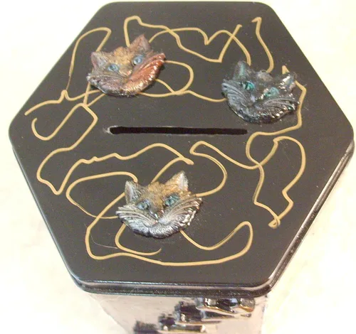 Vista 8 de Decorative Tzedakah Box - Los Gatos