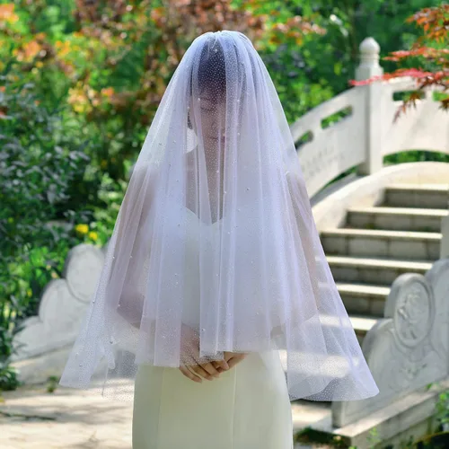 Vista 3 de ULAPAN Velo de novia de boda de 2 niveles de tul suave con perla longitud de los dedos con peine