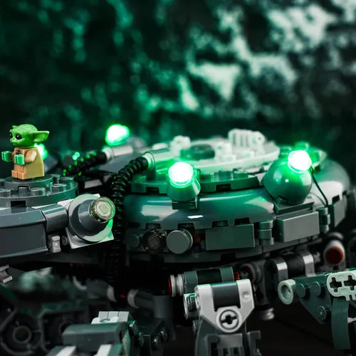 Vista 5 de LocoLee Kit de luces LED para Lego Spider Tank 75361, accesorios de iluminación para bricolaje, compatibles con Lego 75361, juego de construcción