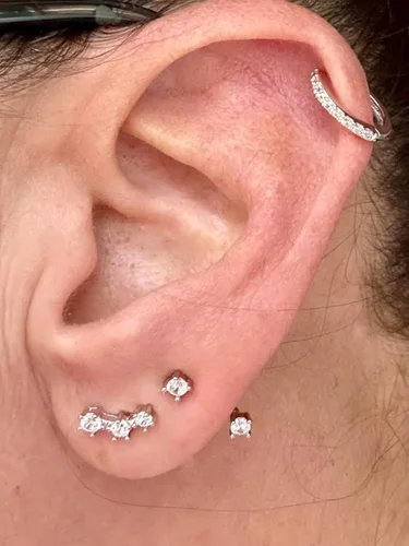 Vista 4 de MODRSA 20g 16g Tragus Piercing Jewelry Helix Earrings Threadless Flat Back Earrings for Women Forward Helix Cartilage Earring Tragus Jewelry Medusa