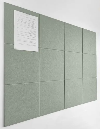 Vista 25 de Tabla de corcho alternativa de 24 x 36 pulgadas, paquete de 6 azulejos de pared de fieltro con pestañas adhesivas extraíbles seguras, tableros