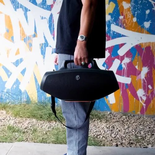 Vista 5 de Skullcandy Barrel - Altavoz Bluetooth Boombox – Altavoz portátil inalámbrico resistente al agua, con modo de espectáculo de luz LED, batería de 12