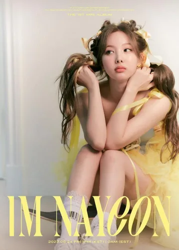 Vista 7 de Twice Nayeon IM NAYEON 1st Solo Mini Álbum A-I'M Versión CD+FotoBook+Sobre+1p Polaroid PhotoCard+1p Postal Transparente+1p Tarjeta de Visita+1p