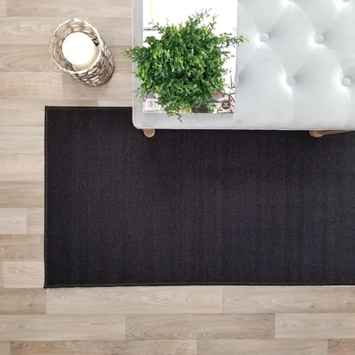 Vista 2 de Alfombra Pasillo Escalera Antideslizante con Respaldo de Goma Color Negro Sólido Liso Tamaño Personalizado 22 pulgadas de Ancho Elige Tu Longitud