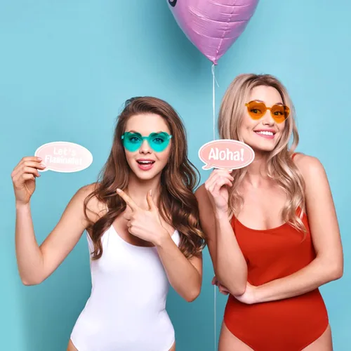 Vista 6 de RTBOFY 2 Pack Heart Sunglasses, Heart Shaped Sunglasses with Transparent Candy Color for Party Favor