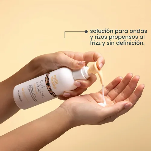 Vista 4 de milk_shake Curl Passion Shaper Fluido de peinado, 6.8 onzas líquidas