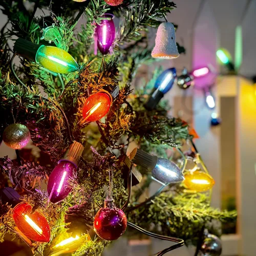 Vista 5 de C9 Luces de camino de Navidad para exteriores, 24.2 pies, 20 luces LED con estacas, luces de camino de Navidad impermeables conectables para patio