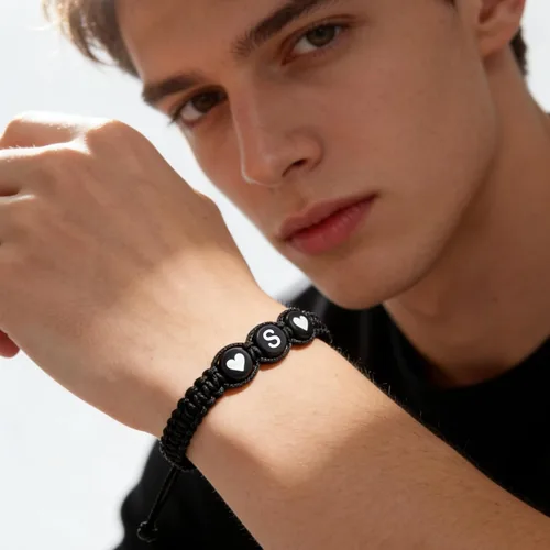 Vista 4 de Pulseras a juego para parejas, regalos para él, su novio, pulseras con iniciales para hombres, mujeres y adolescentes, regalo de aniversario