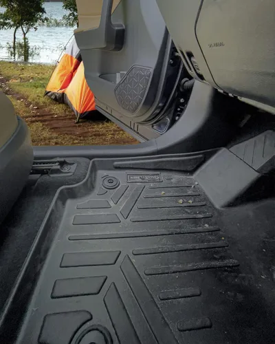 Vista 10 de SMARTLINER Alfombrillas de suelo de ajuste personalizado, 3 filas y forro de carga detrás de la tercera fila, color negro, compatibles con Nissan