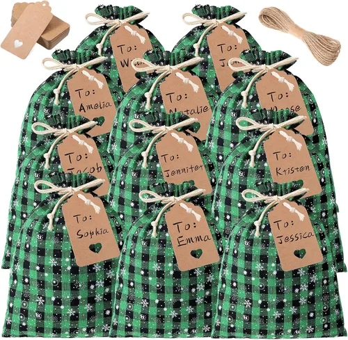 Vista 15 de Shappy 24 bolsas de Navidad con cordón, bolsas de arpillera a cuadros de Navidad, bolsas de lino con cuerda de 32.8 pies, 24 tarjetas