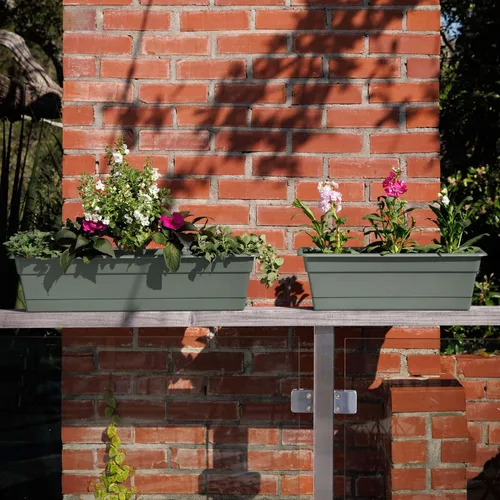 Vista 2 de Bloem Dura Cotta - Jardinera rectangular para ventana Basil de resina de 24 pulgadas con bandeja para jardinería interior y exterior