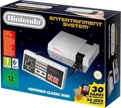 Vista 2 de Consola Nintendo NES Classic Edition con controlador adicional y dos cables de extensión de controladores de 10 pies