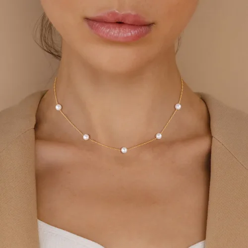 Vista 3 de Gargantilla de perlas para mujer, delicada cadena de perlas chapada en oro de 14 quilates, joyería de oro simple y moderna, regalo para niñas