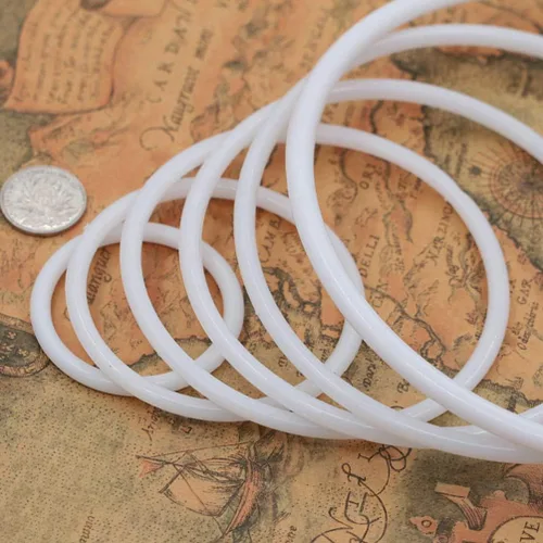 Vista 5 de Ciieeo Accesorios de bordado, 30 aros redondos de atrapasueños, anillos de plástico para atrapasueños, aros circulares blancos para atrapasueños