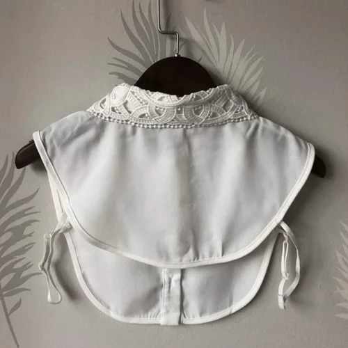 Vista 3 de Komkommax Women's Adjustable Rhinestones Half Shirt Blouse False Collar Choker Necklace Fake Collar White