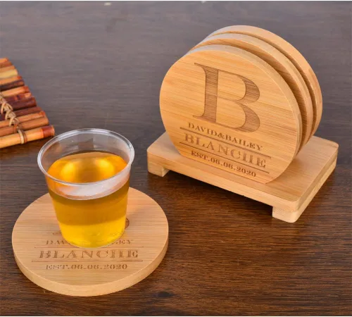 Vista 4 de Posavasos personalizados, posavasos grabados personalizados, posavasos de bambú para bebidas, posavasos de monograma con soporte, grandes regalos