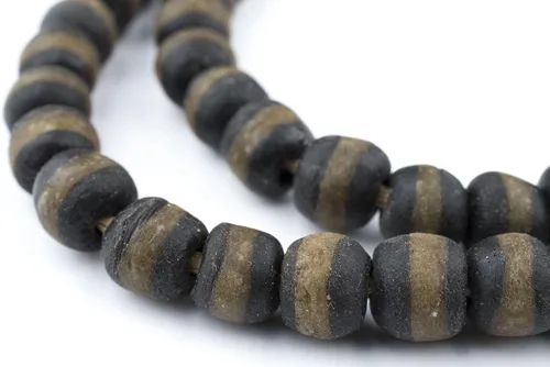 Vista 7 de Cuentas africanas Kente - Hilo completo de cuentas de vidrio Krobo (negro)