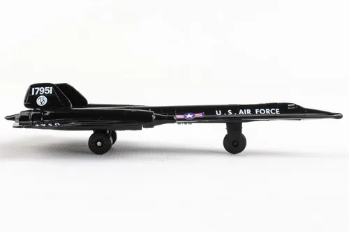Vista 8 de Daron Worldwide Trading Runway24 SR-71 No Drone Vehicle