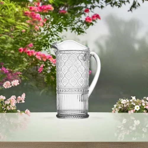 Vista 2 de Godinger Claro - Jarra de agua, 33 onzas, jarra de vidrio con asa con textura vintage en relieve, cristal sin plomo, jarra para té helado, agua