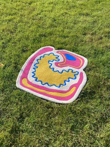 Vista 3 de Alfombra de forma irregular con patrón de ilusión copetuda a mano, 100% lana, hecha a mano (color multicolor, 4 x 4 pies)