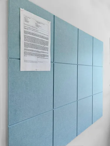 Vista 56 de Tabla de corcho alternativa de 24 x 36 pulgadas, paquete de 6 azulejos de pared de fieltro con pestañas adhesivas extraíbles seguras, tableros