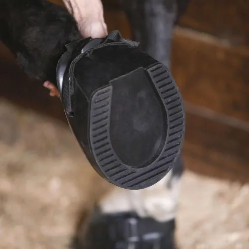 Vista 6 de Dura-Tech Botas protectoras de goma para caballo, máxima protección de pezuñas, ideal entre bordes o zapatos perdidos, estilo fácil de poner, correa