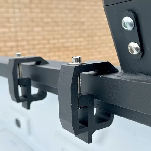 Vista 5 de MaxxHaul Estante Universal de Aluminio para Camión, Escalera, Madera, Tubería, Contratista - Capacidad de 500 lb, Altura Fija de 28" con Abrazaderas