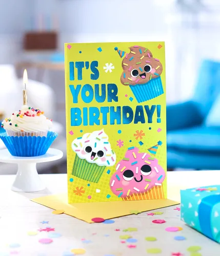 Vista 6 de American Greetings Tarjeta de cumpleaños desplegable para niños (Sweeeet!)
