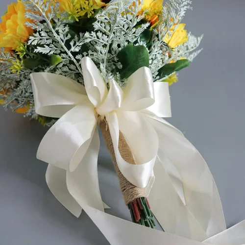 Vista 3 de Ramo de flores artificiales de girasol, ramos de boda románticos de 13.8 pulgadas para novia, dama de honor, ramas de girasol de seda para novia