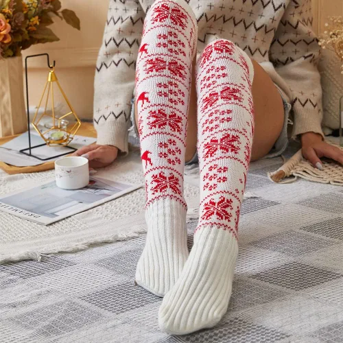 Vista 4 de Pcavin Calcetines altos hasta el muslo para mujer, calcetines de punto trenzado por encima de la rodilla, calentadores de piernas largos y cálidos