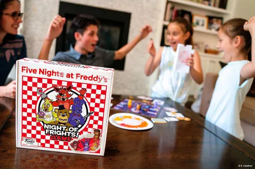 Vista 8 de Funko Games Five Nights at Freddy's Night of Frights! Juego de mesa Incluye 4 figuras esculpidas 2-4 jugadores, a partir de 8 años
