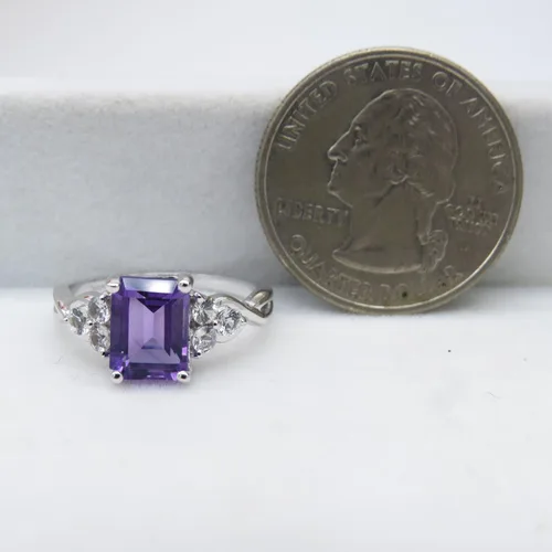 Vista 7 de Dazzlingrock Collection Anillo de compromiso de oro blanco de 18 quilates de 0.315 x 0.236in con zafiro blanco redondo para mujer