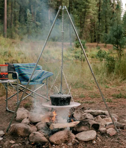 Vista 2 de Stansport Tripod Cooker with 17" Grill (15997-77)