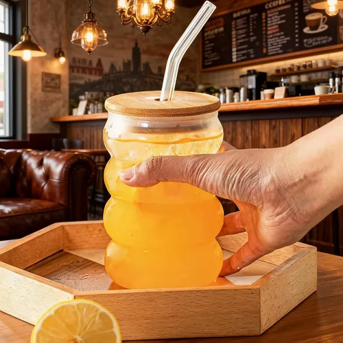 Vista 7 de Vaso reutilizable de 20 onzas con tapa y popote, paquete de 6 vasos de plástico transparente sin BPA para tazas de café para viajes, café helado