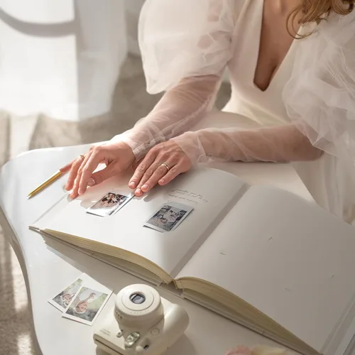 Vista 6 de Classic Lines Instax Photo Slip-in Guestbook Real gold Lettering, Personalized Wedding Album, Guest book - LiumyAlbums