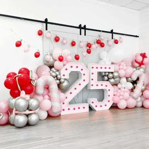 Vista 5 de Kit de arco de guirnalda de globos de Navidad de 140 unidades, globos de bastón de caramelo rojo y rosa, globo de aluminio de piruleta dulce