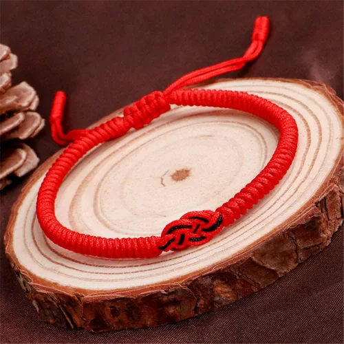 Vista 4 de kelistom Pulseras de cuerda budista hechas a mano para mujeres, hombres, niños y niñas, pulsera de cuerda tejida ajustable tibetana para protección
