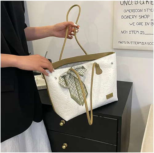 Vista 9 de Waiyqju Bolso de mano de cuero sintético impreso de la PU de la moda para las mujeres Streamer Casual bolsa de trabajo popular bolsa de playa