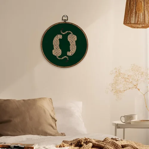 Vista 2 de XBBMGG Decoración artística de pared de leopardo retro verde esmeralda, decoración moderna estética de guepardo, decoración redonda para colgar