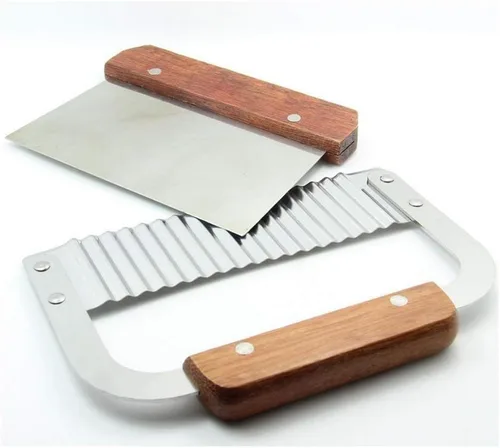 Vista 8 de Paquete de 2 herramientas onduladas de acero inoxidable para hacer jabón, mango de madera dura Pro. Suministro