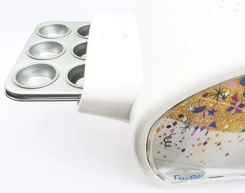 Vista 8 de Juego de Moldes de Lujo Compatible con Easy Bake Ultimate Oven Incluye 60 Forros para Cupcakes QUE SÍ SE AJUSTARÁN, A DIFERENCIA DE OTROS