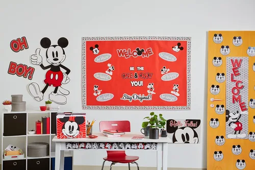 Vista 5 de Eureka Disney Retro Mickey Mouse - Libro de registro y plan de lecciones sin fecha para profesores, 167 páginas