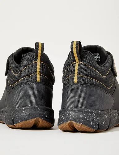 Vista 6 de Geox Botas Chukka para niño, Marrón, 10.5 Little Kid