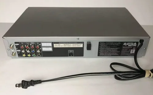 Vista 3 de MAGNAVOX MDV560VR/17 Reproductor de DVD y VCR Combo